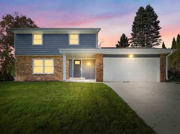 1569 Parkview LANE, Port Washington, WI 53074