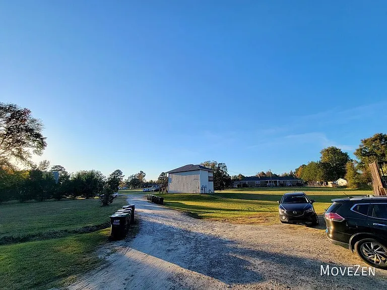 1076 Norris Rd — Photo 10