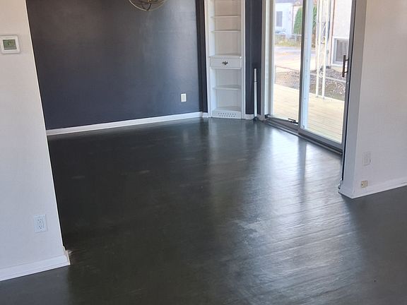 4th image of 3601 Texas Ave S