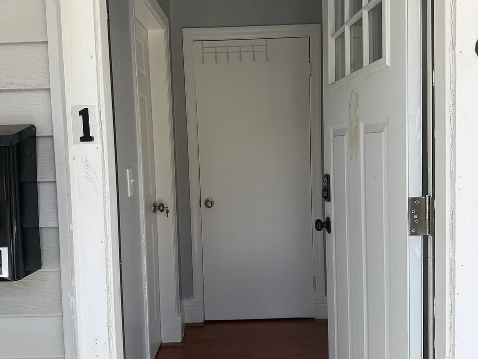 89 Andem St #1