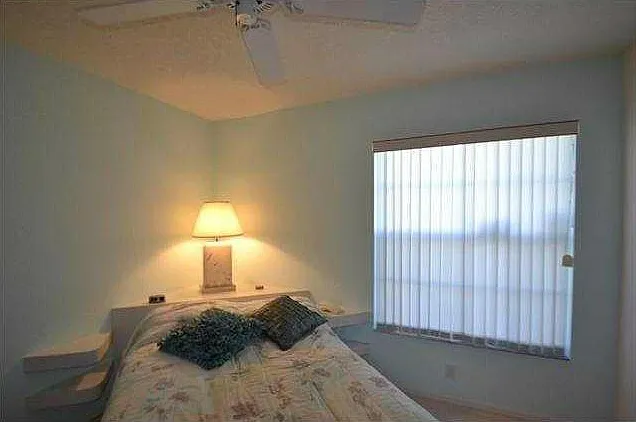 1131 Wilshire Cir W — Photo 6