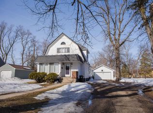 809 Park Ave, Morris, MN 56267