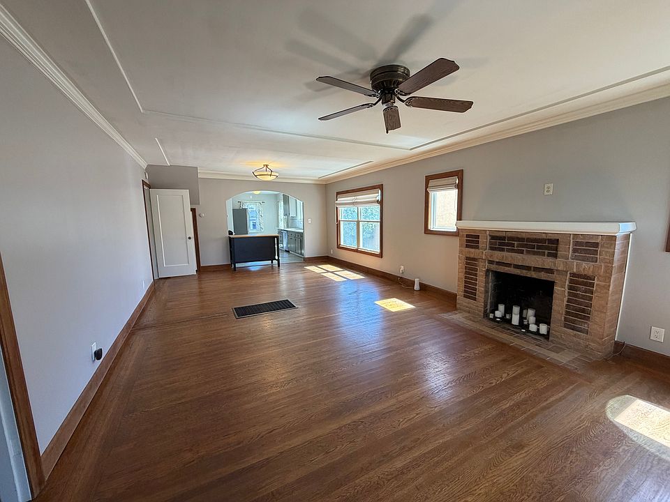 1st image of 918 34th St