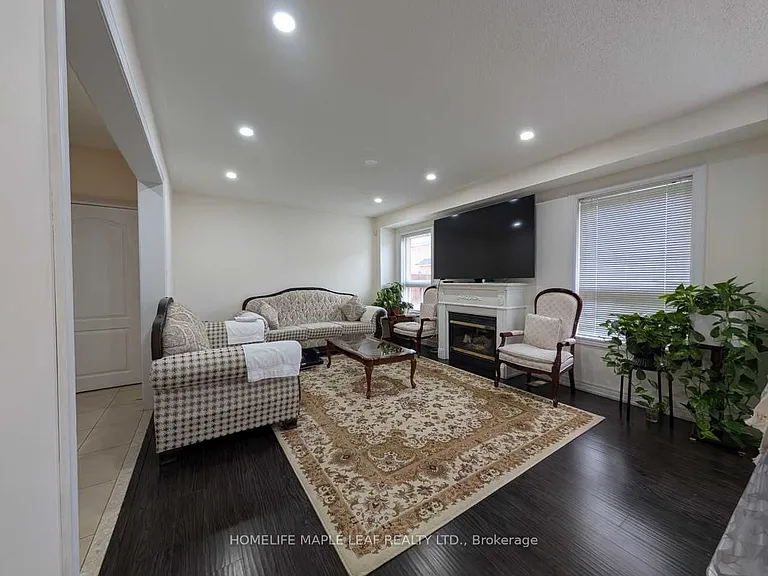 342 Van Kirk Dr — Photo 5