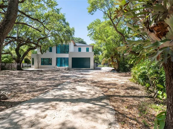 18770 NE 22nd Ave, Miami, FL 33180