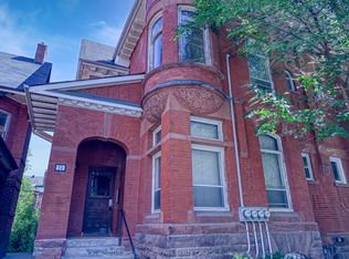 71 Spadina Rd #3, Toronto, ON M5R 2T1