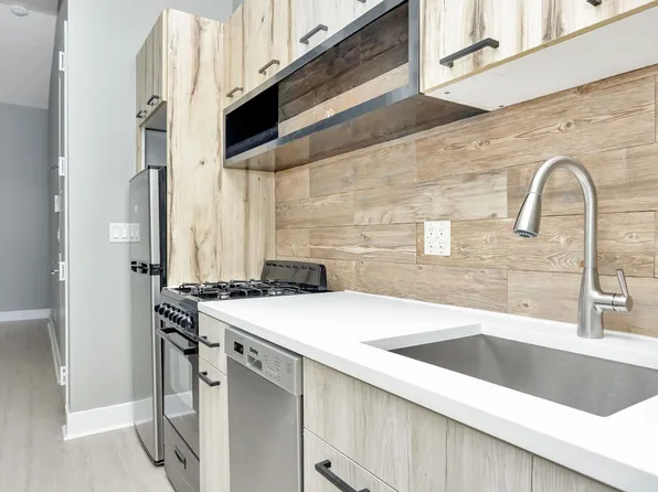 72-55 60 Lane image 21 of 28