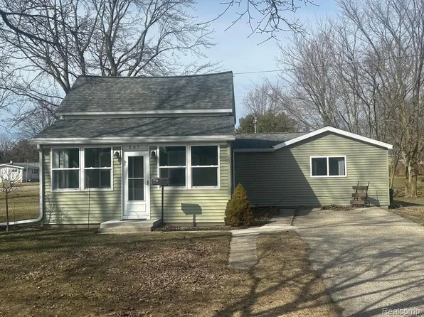 805 E Hopson St, Bad Axe, MI 48413
