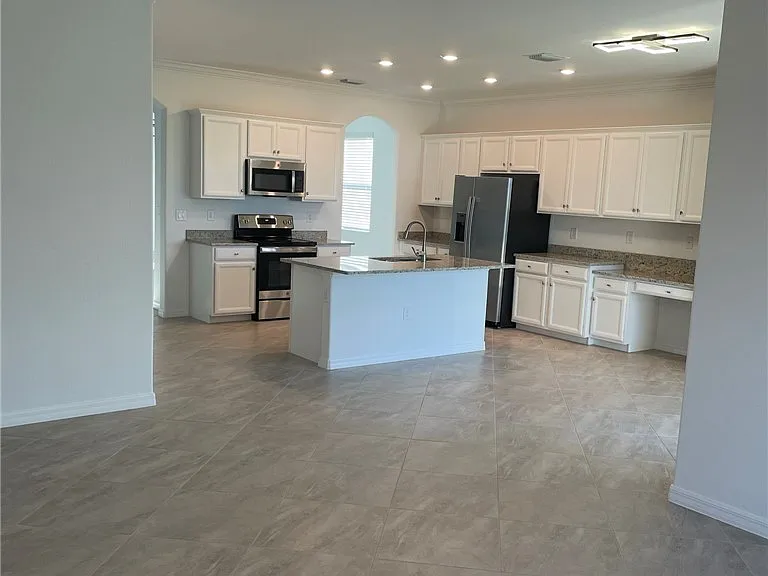 14543 Cantabria Dr — Photo 21