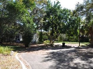 3401 83rd St N, Saint Petersburg, FL 33710