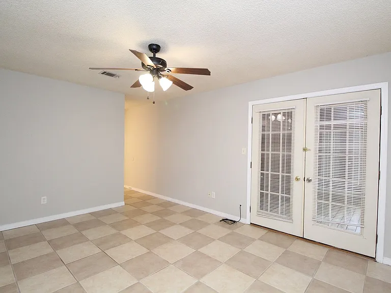 5250 Powrie Dr — Photo 20