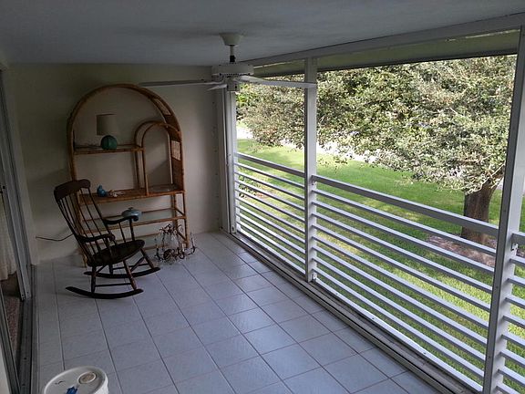 5th image of 8 Garden St APT 204R