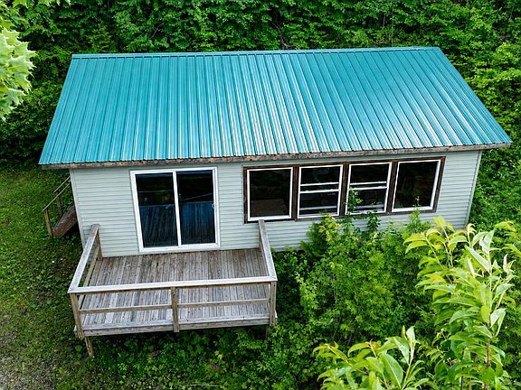 3rd image of 258 Loon Lake Road