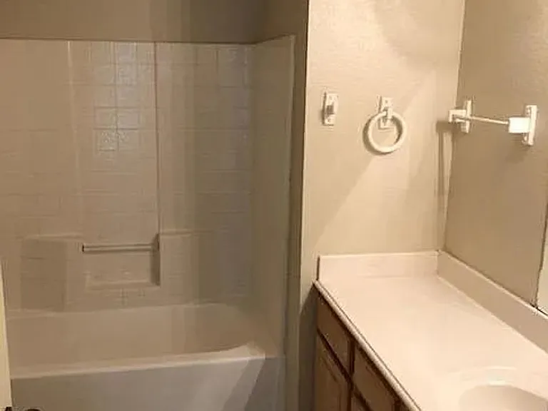 516 Tenison Ln — Photo 11