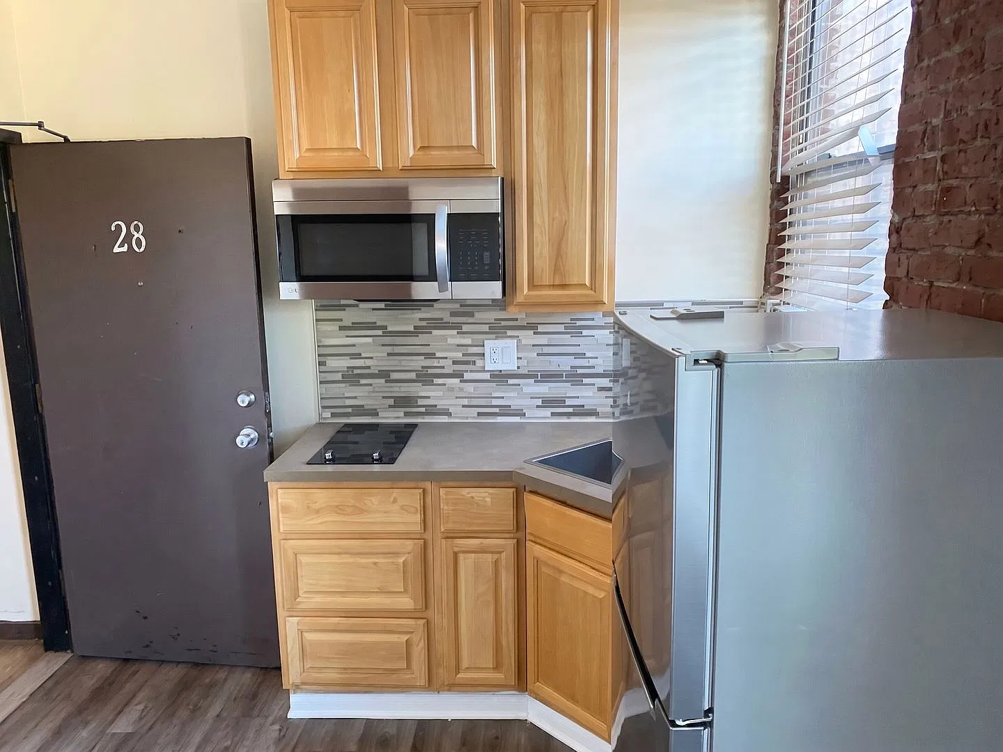 1 bed, 1.0 bath, 350 sqft, $1,650 — Photo 1