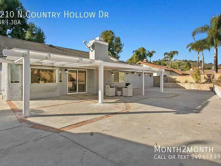 1210 N Country Hollow Dr — Photo 15