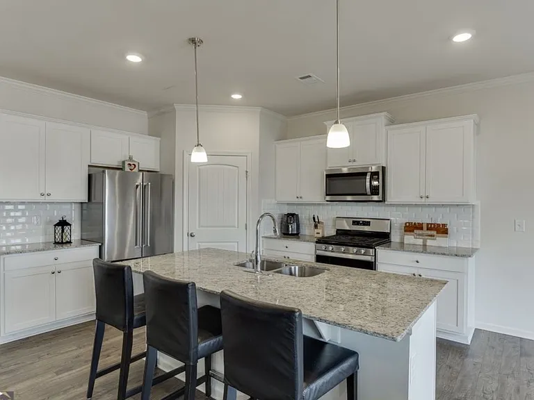 6790 Scarlet Oak Way — Photo 3