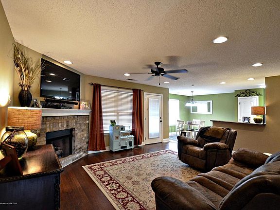 3rd image of 5410 Willow Oak Dr