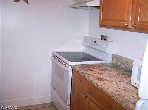 2nd image of 1 Golfing Green Dr APT 104