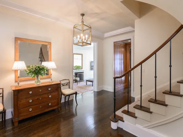 115 East 67th Street image 4 of 28