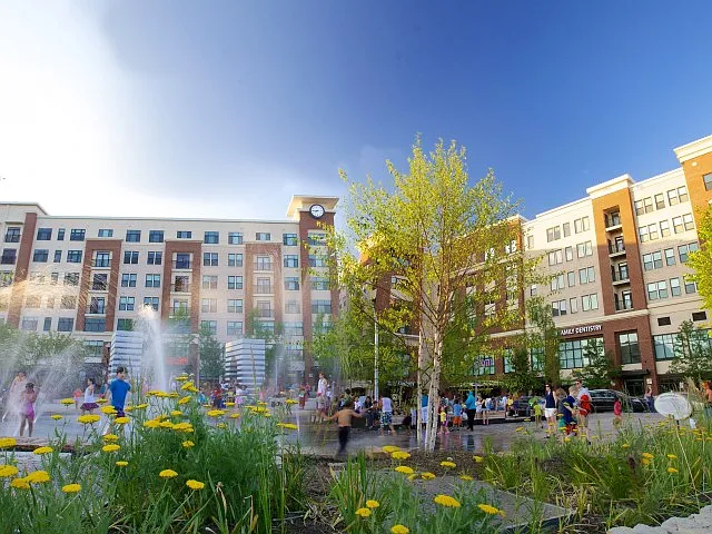 Penrose Square Apartments — Photo 9