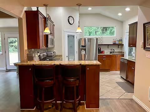 3rd image of 1288 Puget Dr E