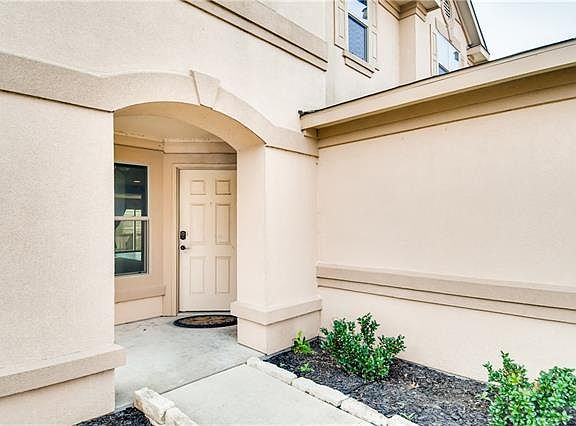 3rd image of 10905 Kirkland Hill Path