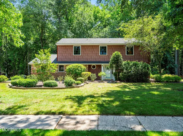 14 Braeburn Drive, Lincroft, NJ 07738