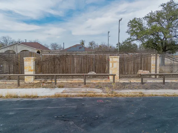103 Berlin Ave, San Antonio, TX 78211