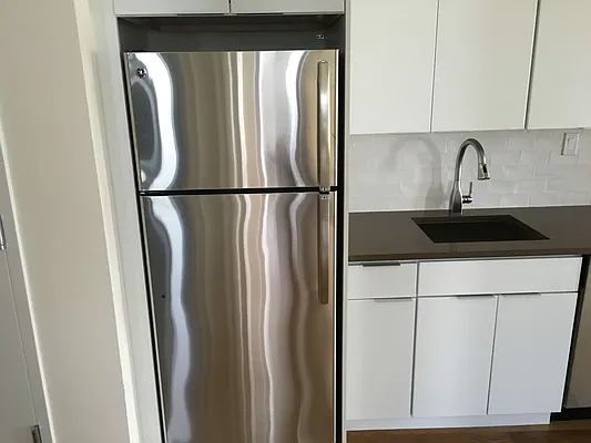 Rented by EXR | media 17