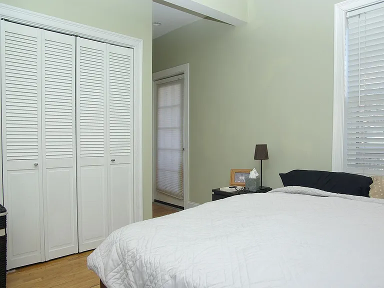 9 Pompeii St #1 — Photo 6