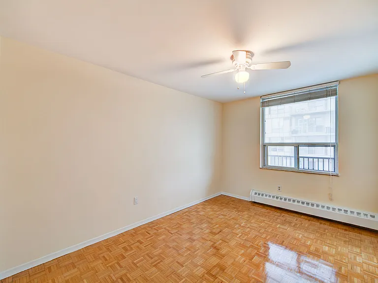 95 Redpath Ave — Photo 22