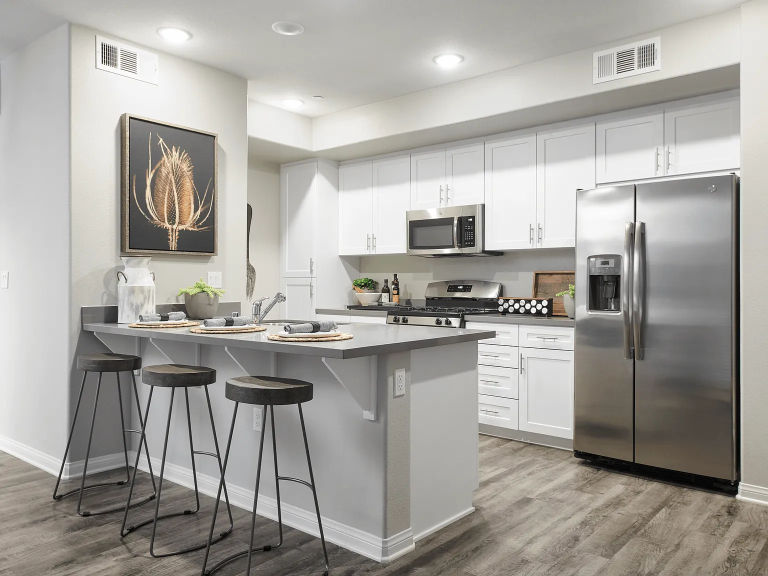Mitchell Place Apartments — Photo 3