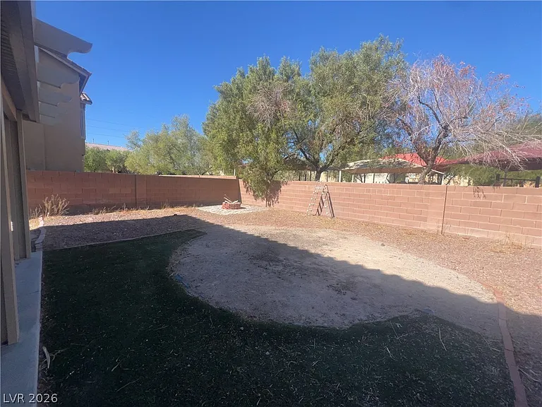 220 Stagecoach Flats Ave — Photo 31