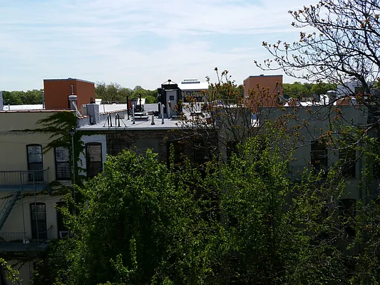 Rented by TheRealEstateCompany.com LLC | media 7