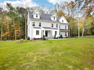 2213 Huntington Tpke, Trumbull, CT 06611