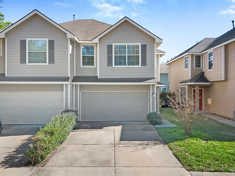 25211 Bentley Glen Ln — Photo 1