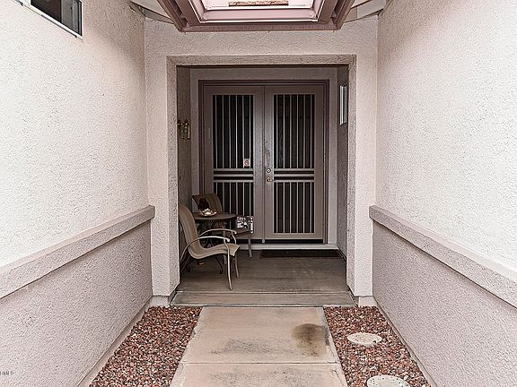 3rd image of 2070 W Desert Willow Dr