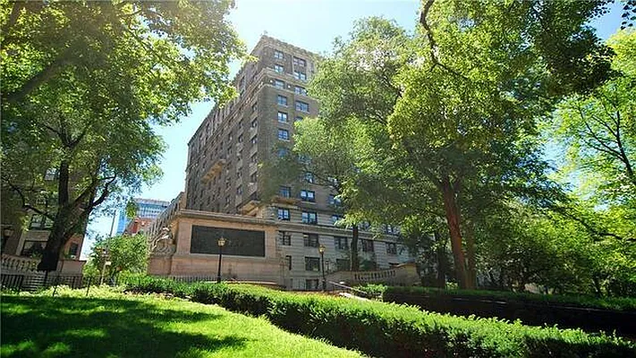 Rented by Compass | media 23