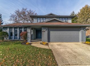 6360 Hastings Ln, Lisle, IL 60532