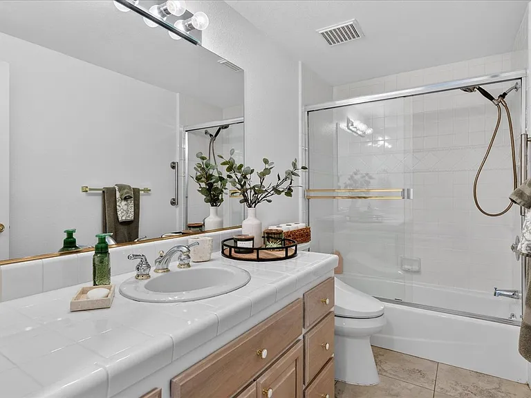 1264 Hidden Woods Dr — Photo 27
