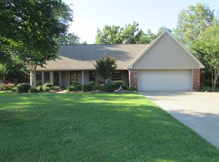 1603 Oliver St, Stuttgart, AR 72160