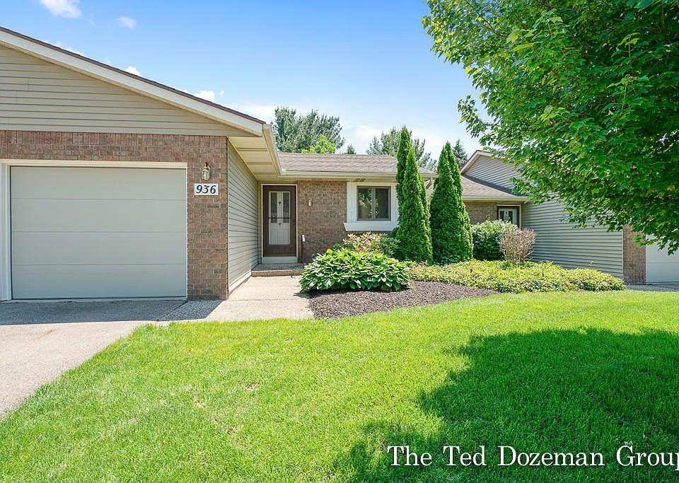 1st image of 936 Laketown Dr