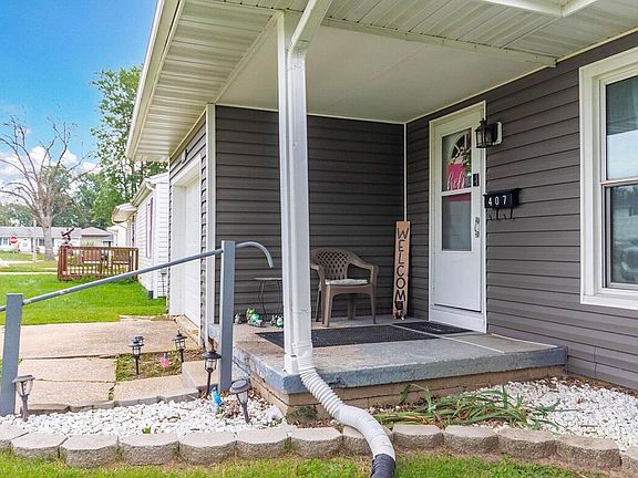 3rd image of 407 Robinhood Rd