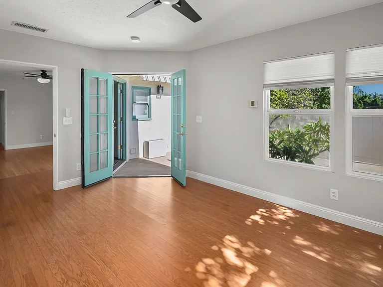 4804 Biona Dr — Photo 24