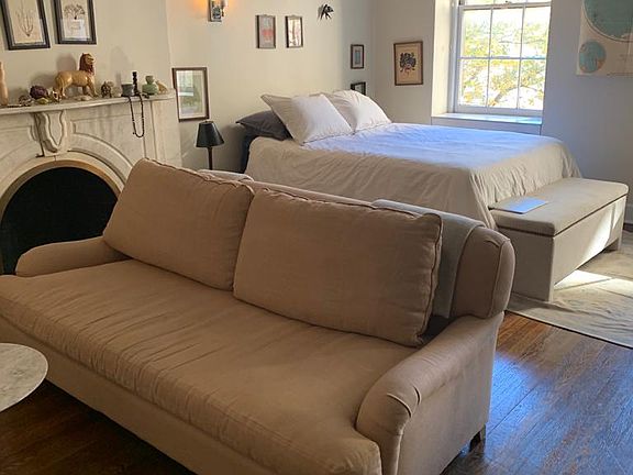 5th image of 14 W 9th St APT 6F