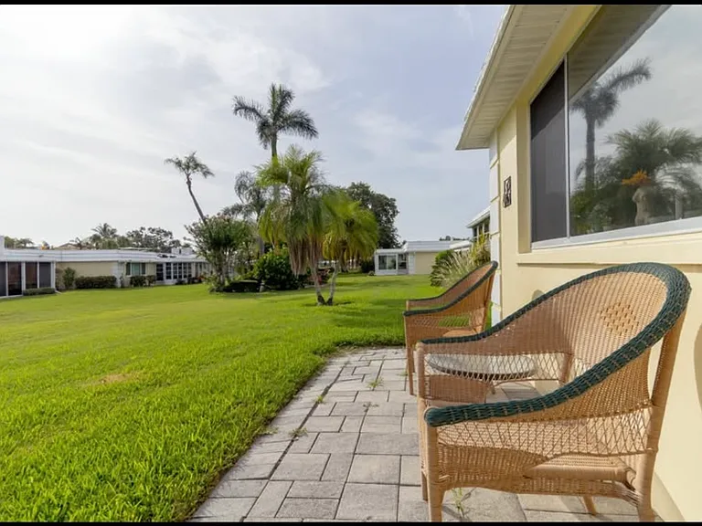5888 Driftwood Pl — Photo 30