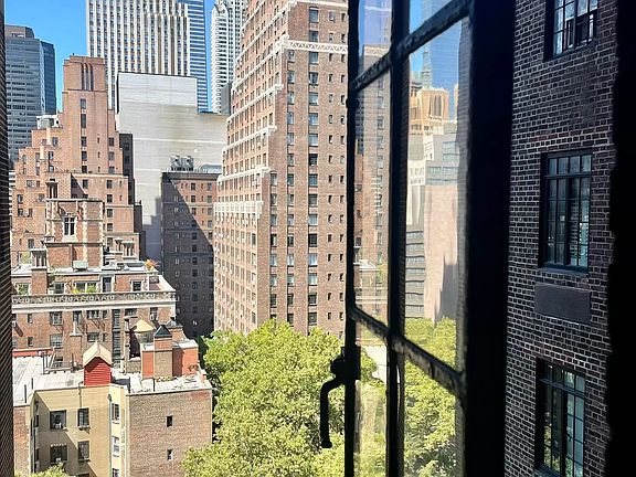 5th image of 25 Tudor City Pl APT 1317