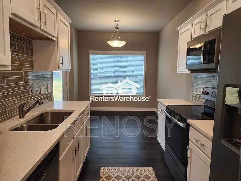 2829 NW Lois Ln — Photo 7