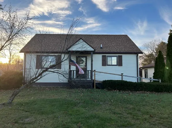 374 Clark St, Gladwin, MI 48624